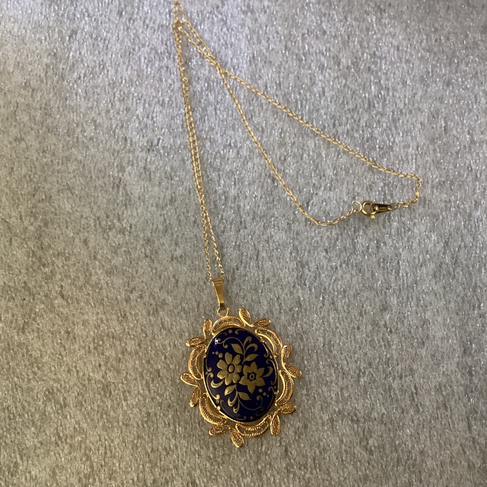 Vintage Blue & Gold Flowers Cameo Necklace